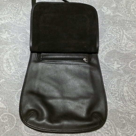 Vintage Coach Slim Hippie Flap Saddle Bag (Style 9135) - Picture 2 of 13